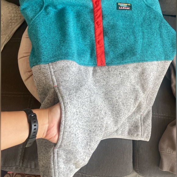 L.L Bean Snap Pullover like new - Picture 7 of 12